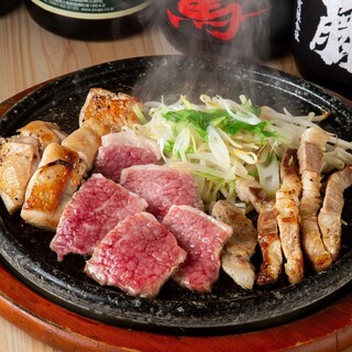 Branded chicken, Kurobuta pork, and Kuroge Wagyu beef! How to eat Kagoshima! ≪Sakurajima Yogan-yaki (roasted on a hot stone)!