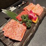 焼肉うし - ・ロース　・特選赤身　・本日の特選部位