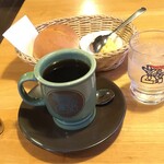 コメダ珈琲店 吹上店 - アメリカン・ローブパン・B