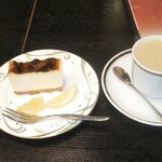 お食事処 多七 - バスクチーズケーキリンゴのコンポートを添えて。　