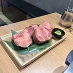 焼肉一心たん助 旦 - 