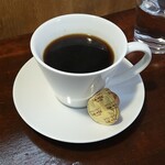 キッチン ブルー グローブ - ホットコーヒーのアップ