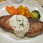 キッチン ブルー グローブ - 反対側から、かなり大きい天然ブリです