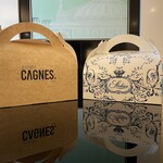 Jeffrey Cagnes  - ストレーと並べて新旧パッケージ