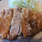 とんとん亭 - 特ロースカツ断面