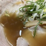 旭川ラーメン 三条軒 - 醤油ﾁｬｰｼｭｰﾒﾝ + ﾗｲｽ