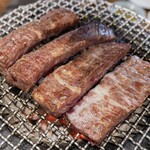 Sumibi Yakiniku Horumon Sawaishi - 