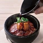 A4 Japanese Black Beef and Sea Urchin on Stone-Grilled Rice