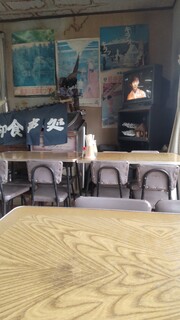 Maruya Shokudo - We are open, but the noren curtain is stored away inside.