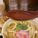 Udon Izakaya Edobori - 優しい味わいの出汁はまさに関西風