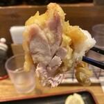 うどん居酒屋 江戸堀 - 包丁が入っていて食べやすいのだ