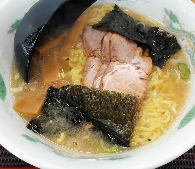 らーめん賢 - 陸中折居（ラーメン）の写真
