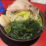 家系ラーメン 王道家直伝 との丸家 - 