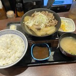 吉野家 - 牛焼肉定食