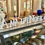 Amalfi NOVELLO - ワインクーラー上のお店ロゴオブジェ