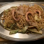 Okonomiyaki Ekimae - 焼そば(大)