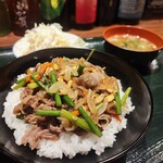 Ibushi - ランチ：熟成牛バラプルコギ丼