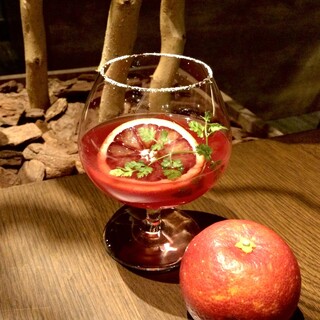 ◆調酒師用北海道的酒和水果制作的原創雞尾酒◆