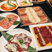 老舗精肉店直送 千種焼肉 飛騨牛の奴隷 千種店 - 