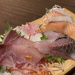 地酒と道産食材 一笑 - はまち、真あじ、桜鱒