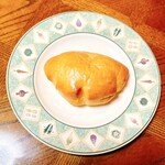 弁慶ベーカリー - 自家製クリームパン