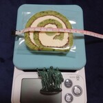 和洋菓子 ヤマキ - せりロールケーキ（66g）220円