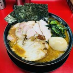 王道家直系 IEKEI TOKYO - チャーシュー麺（5枚）大・味玉・バラ肉１枚 1,500円