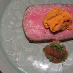 お料理 佐藤 - 鹿児島牛は食べやすいように三分割