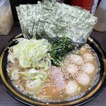 横濱家系ラーメン 勝鬨家 - 