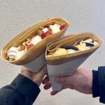 オザキクレープ - 『杏仁いちごホイップ＋くるみ 』『ホントノチョコ アーモンドホイップ＋ココアビスケット』