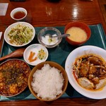 241261638 - 四川水餃子定食＋麻婆豆腐