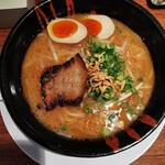 鹿児島ラーメン 我流風 - 味玉炙り焼豚ラーメン