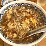 中国ラーメン揚州商人 - スーラータンメン(穴開きレンゲ万能説)