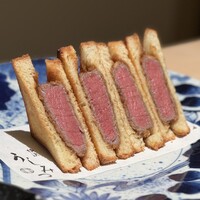 横浜 うしみつ - 厳選ヒレのブリオッシュカツサンド