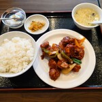 中華料理 華景園 - 鶏肉の甘酢