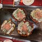 お好み焼 ゆかり -  特選ミックス焼∶1450円、豚玉毛丼チーズＷ∶1350円、フロマージュ焼∶1680円、スジネギ焼∶1460円