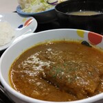 Matsuya - マレーシア風牛肉煮込みルンダン定食と、ポテサラ生野菜