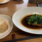 Yasaigashuyakunokominkabyufferesutorankakana - 花果菜ランチ　肉料理