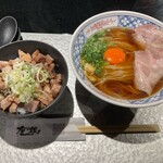 241274217 - 地鶏醤油sobaとチャーシュー丼