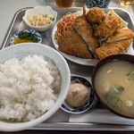 松楽食堂 - ミックスフライ定食