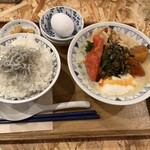 野菜を食べるごちそうとん汁 ごちとん - 