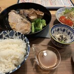 ワル気なく食べれる食堂 - マグロステーキ