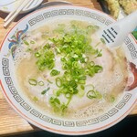 博多ラーメン でぶちゃん - 博多ラーメン