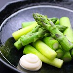 [Minazuki June / This month's seasonal items] From Kuriyama and Ebetsu / Boiled fresh asparagus