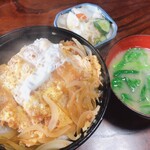 角八食堂 - 料理写真:カツ丼 920円