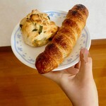 ブーランジェリ･エ･カフェ　オブジェ - お持ち帰りパン5♡ ほうれん草とゴルゴンゾーラチーズのパン♡プロヴァンス♡