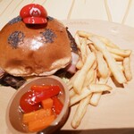 キノピオ・カフェ - マリオバーガー(2,500円)