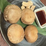 炭火焼肉 ジュンチャン - 八丈島の椎茸(純一さんイチオシ)