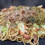 くにちゃん - デラックス焼きそば大