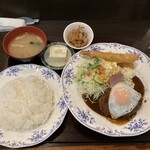 ひまわり - ハンバーグ＆エビフライランチ、1100円！